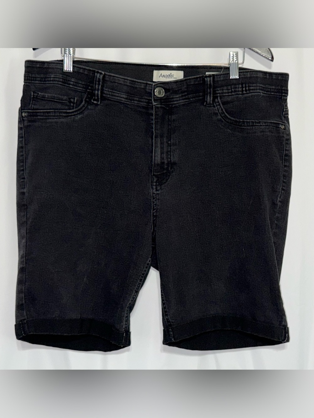 Angels Forever Young Women’s Plus 20W 360 Sculpt Cuffed Denim Bermuda Shorts
